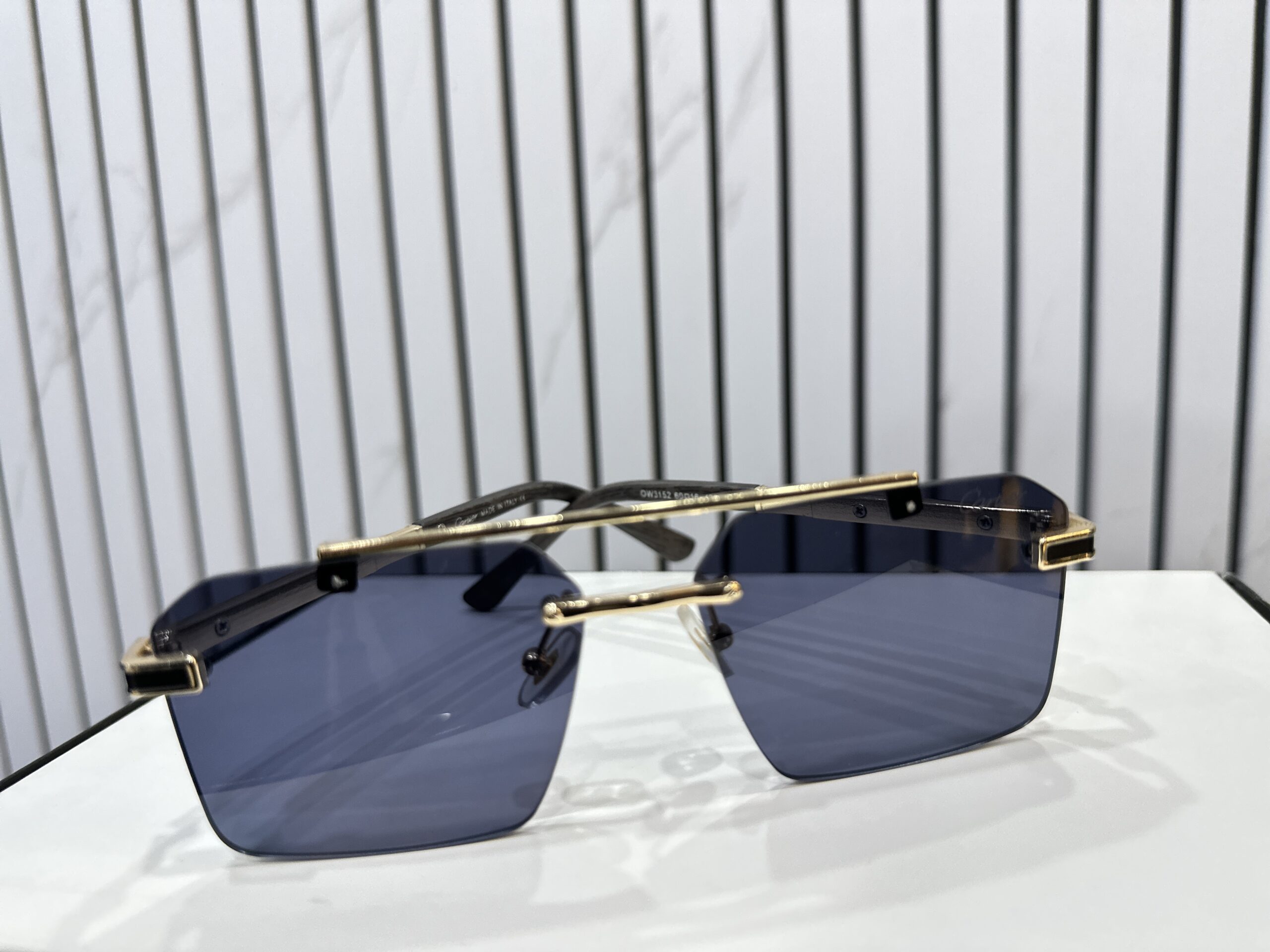 sunglass