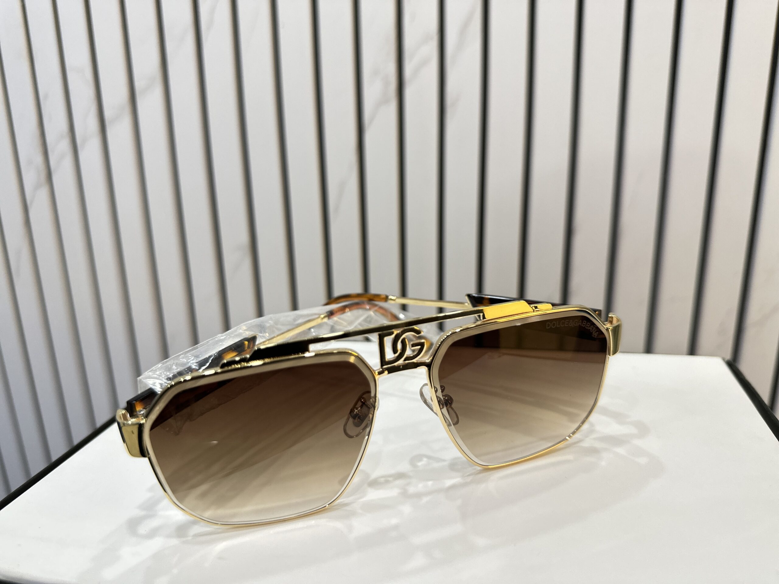 sunglass