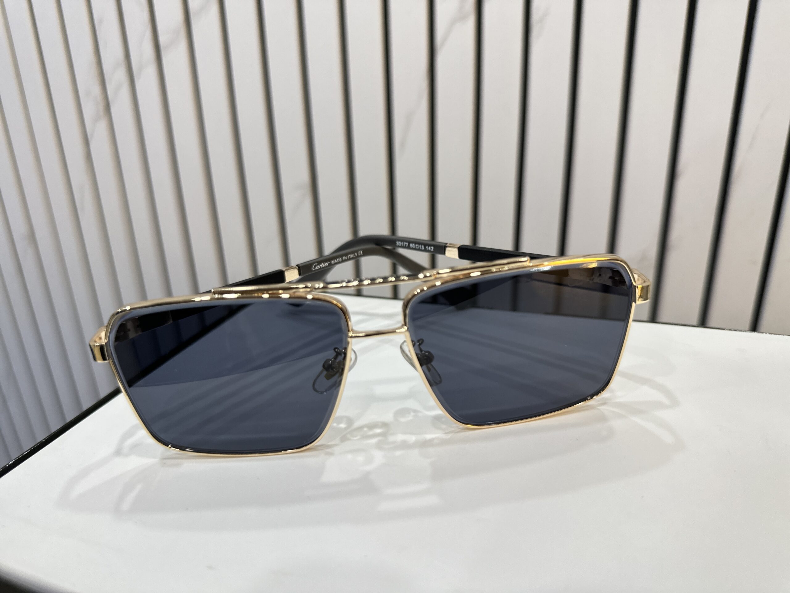 sunglass